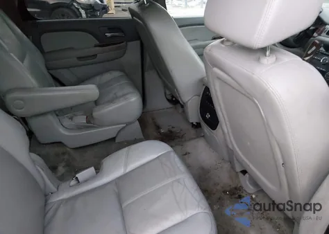 2007 Chevrolet Tahoe Ltz from USA, damaged, VIN 1GNFK13047J373446